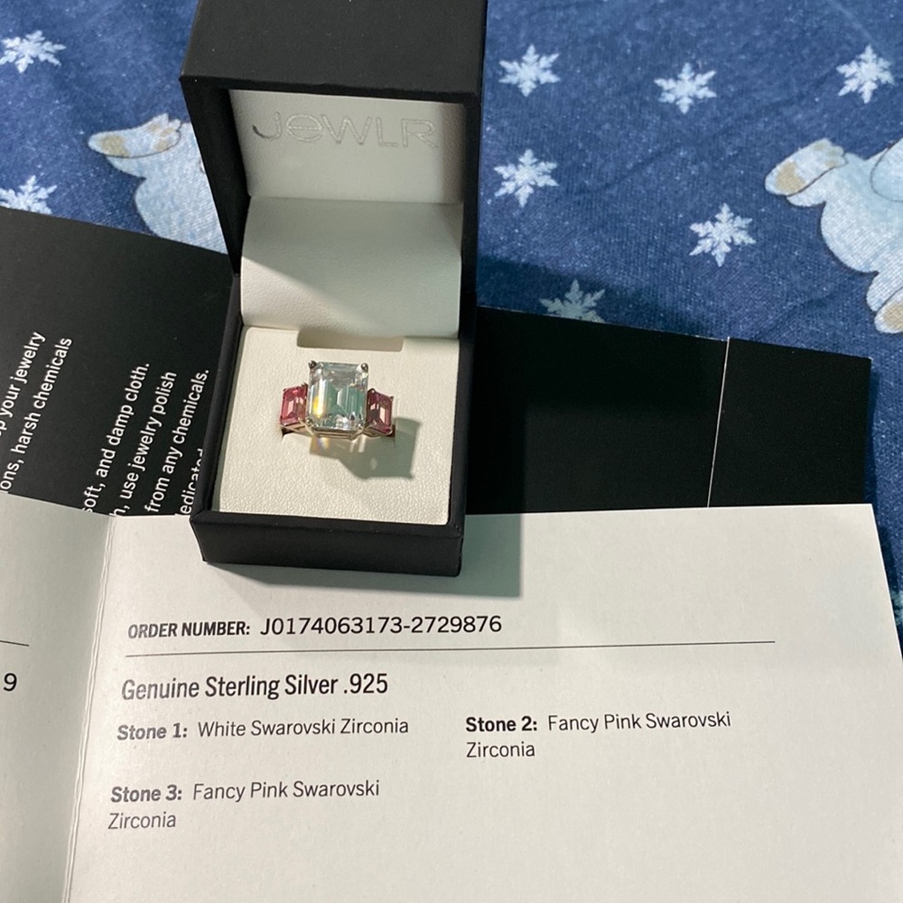 Jewlr 3 stone ring